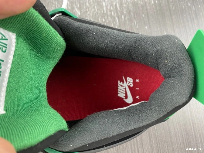 SB Black Green  4 Jordan Retro DR5415-030  0524